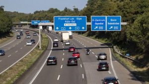 plug in hybrid fuel consumption