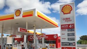 Coles Express employee